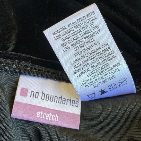 Y2K Vintage No Boundaries Stretch Black Velvet Tank Top w Sequin & Lace Details - Picture 8 of 8